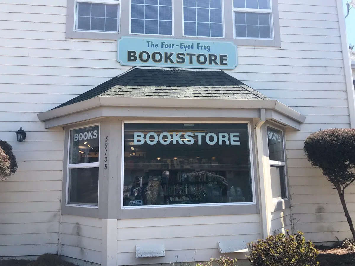 Four-Eyed Frog Books in Gualala, CA