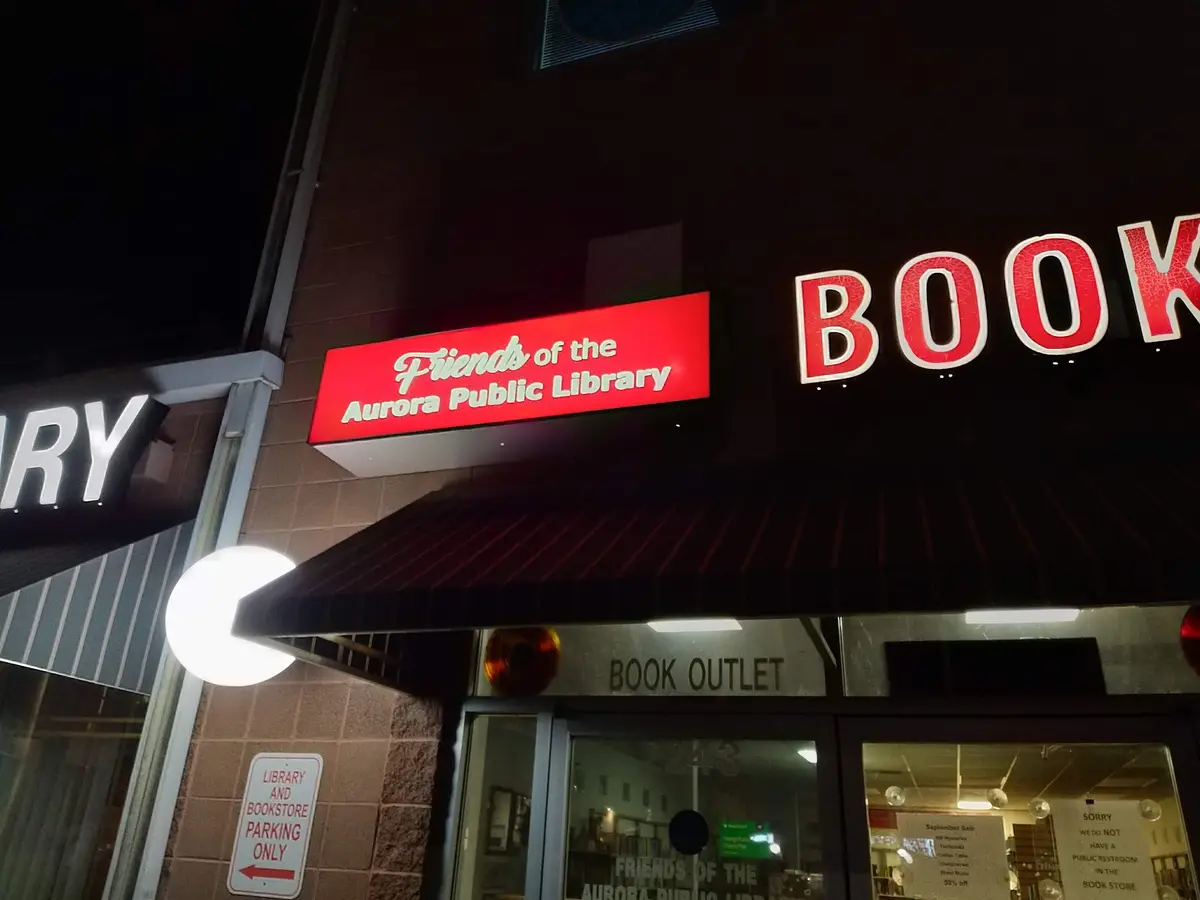 Friends of the Aurora Public Library Book Outlet in Aurora, CO