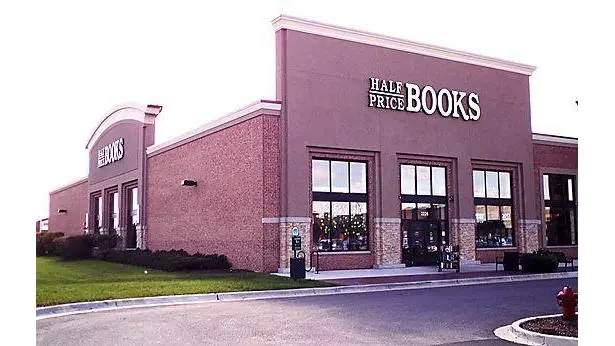 Half Price Books Algonquin in Algonquin, IL