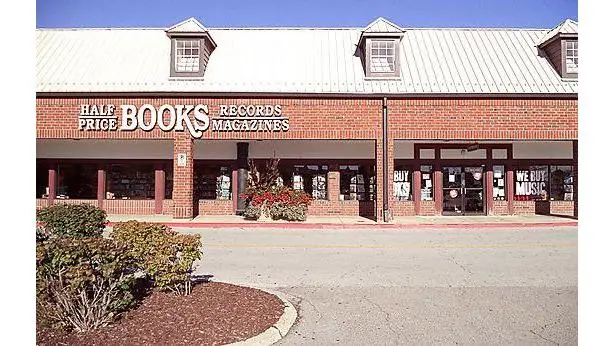 Half Price Books Bloomingdale in Bloomingdale, IL