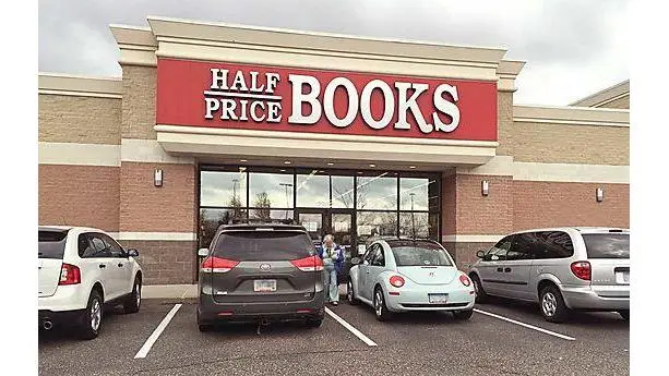 Half Price Books Maplewood in Maplewood, MN
