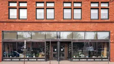 Ink & Imprint Books in Lincoln, IL