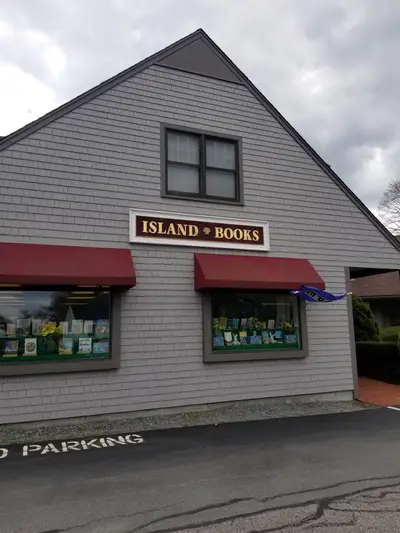 Island Books (RI) in Middletown, RI