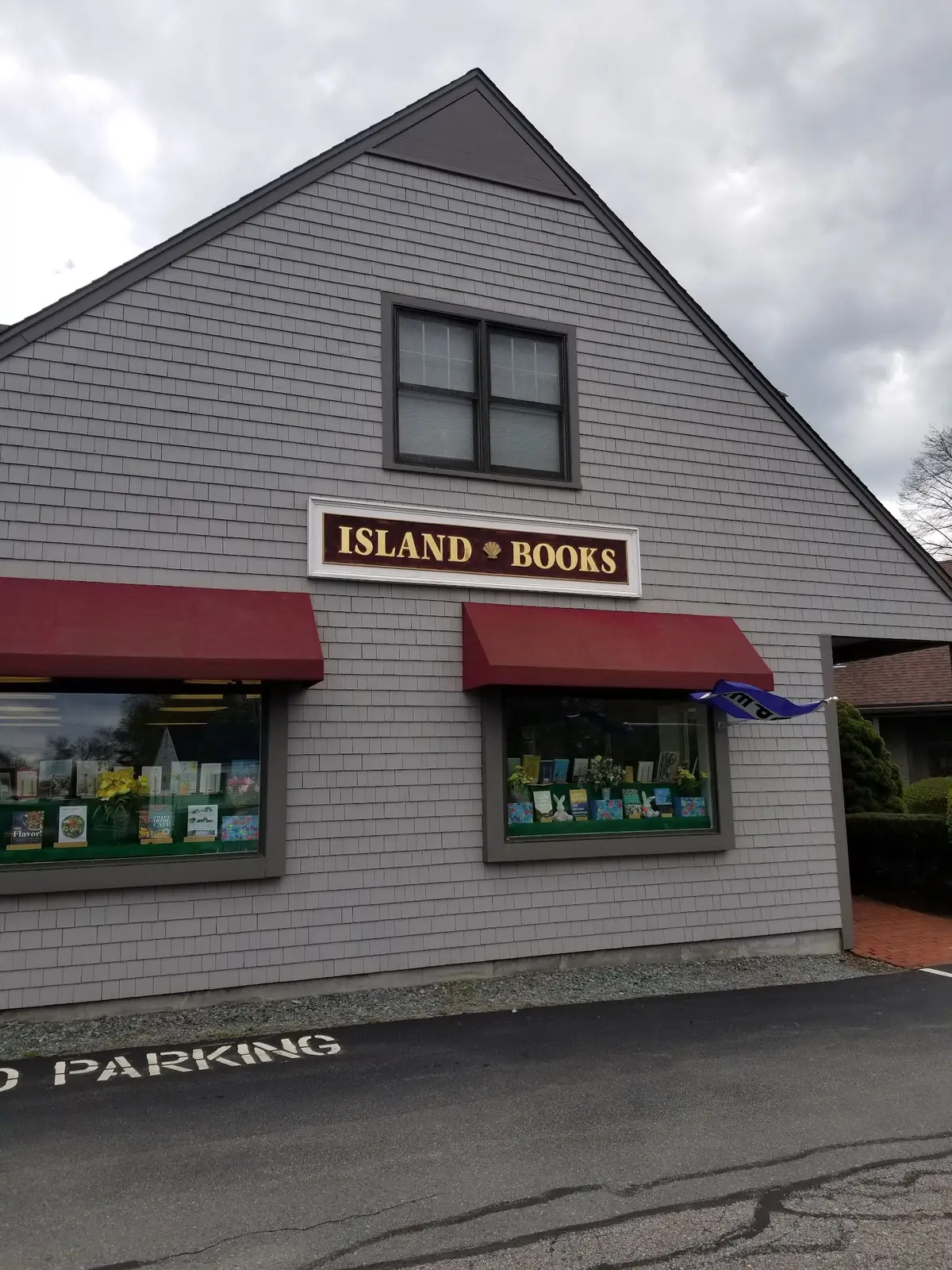 Island Books (RI) in Middletown, RI