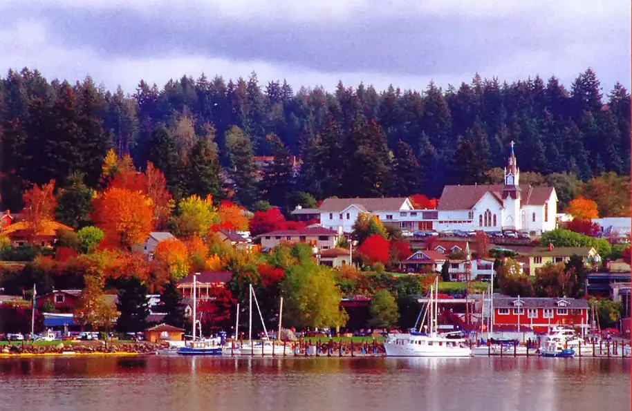 Lemolo Books in Poulsbo, WA