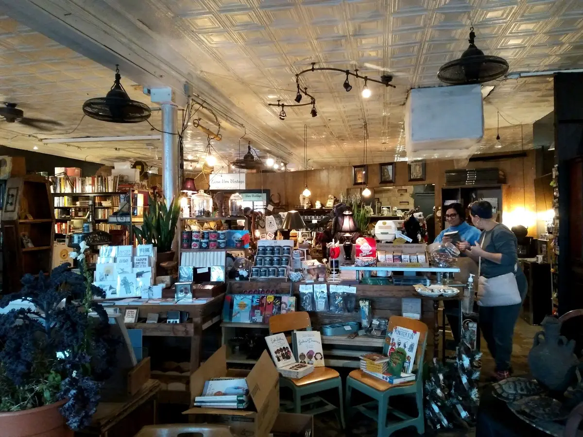 Aunt EEk's Books & Curiosities in Amarillo, TX
