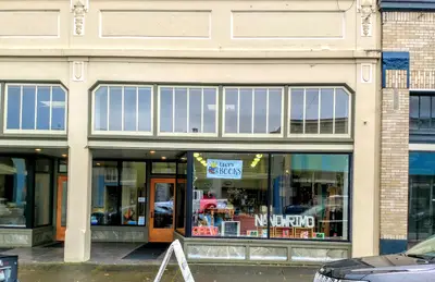 Lucy's Books in Astoria, OR