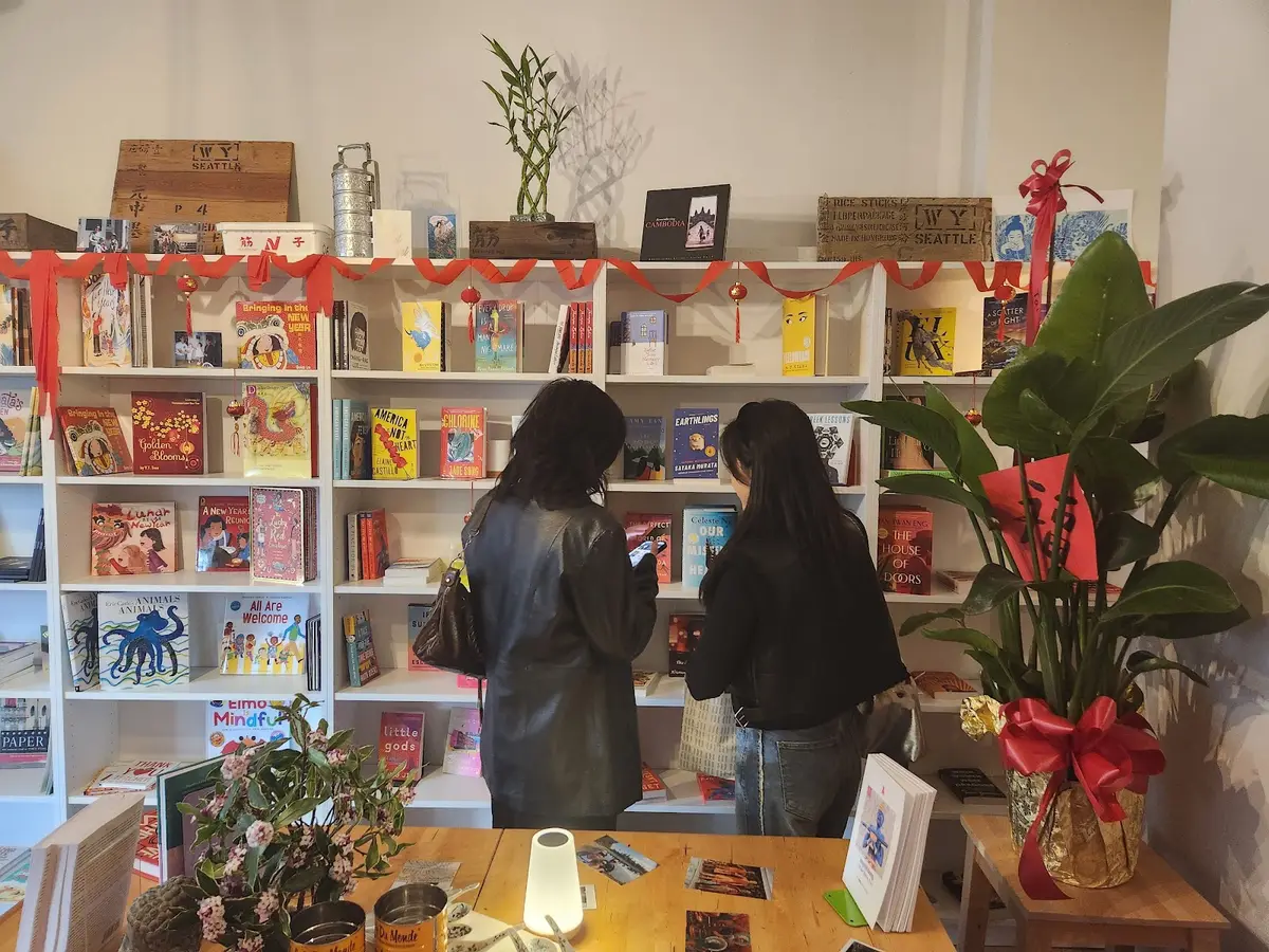 mam's books in Seattle, WA