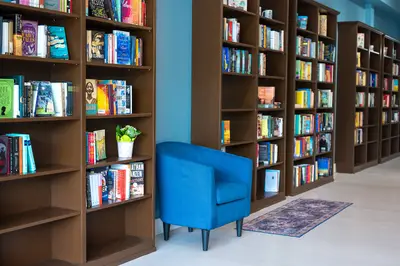 Niche Books LLC in Lakeville, MN