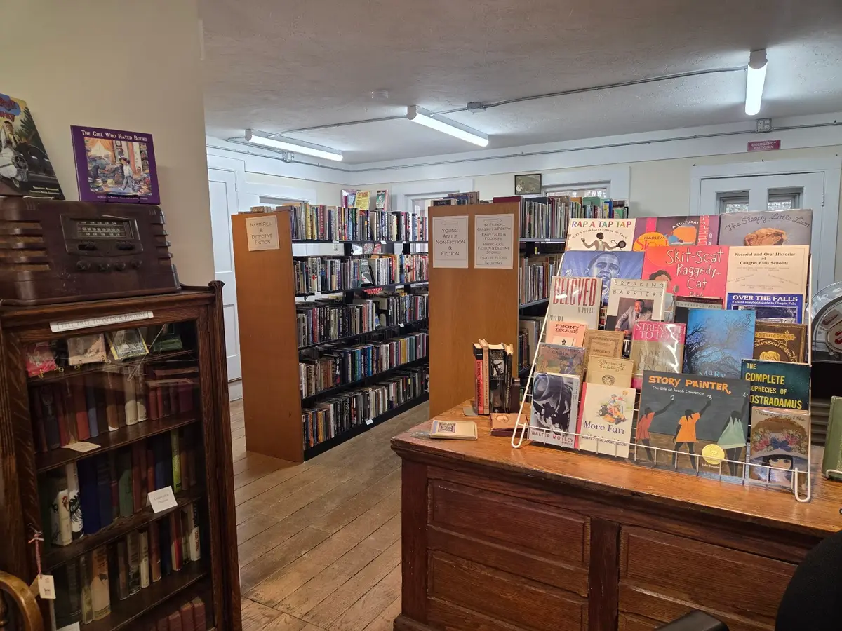 Novelty Shop Used & Rare Books in Novelty, OH