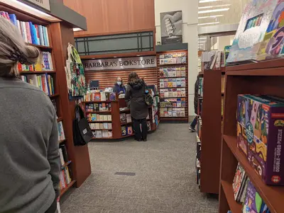 Barbara's Bookstore (Northwestern Memorial Hospital) in Chicago, IL