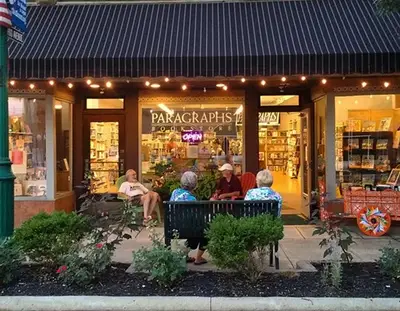 Paragraphs Bookstore in Mount Vernon, OH