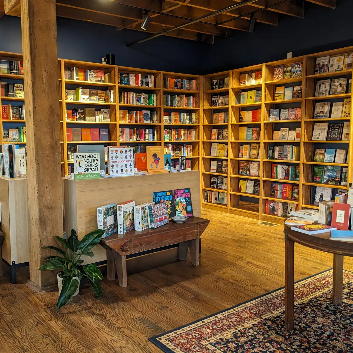 Parentheses Books in Harrisonburg, VA