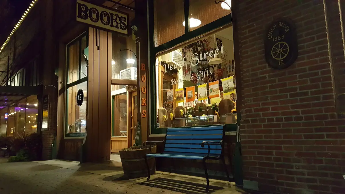 Pearl Street Books and Gifts in Ellensburg, WA