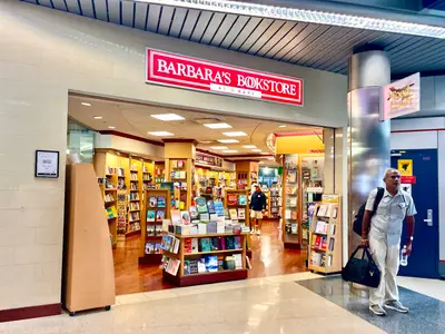 Barbara's Bookstore ORD T1 B10 (841) in Chicago, IL