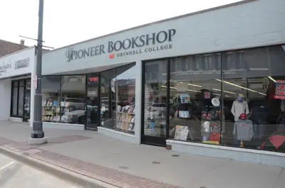 Pioneer Bookshop, Grinnell College in Grinnell, IA