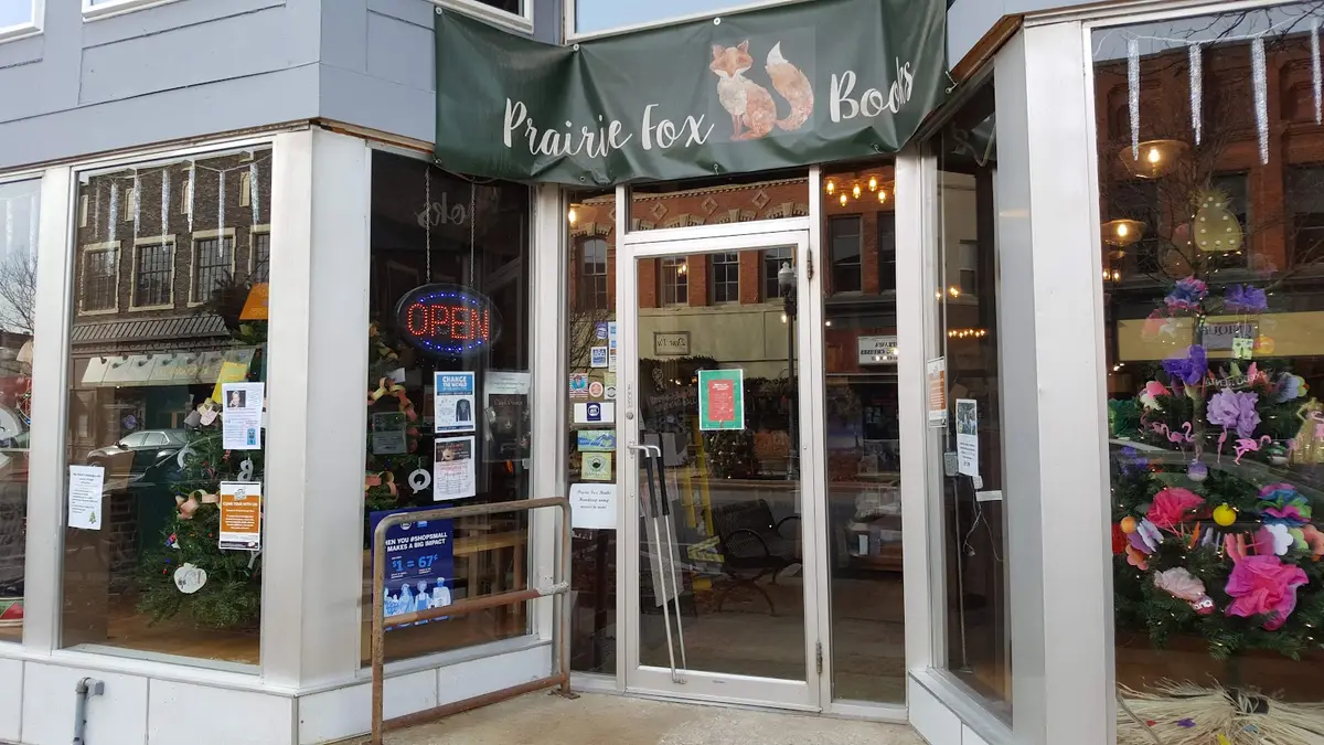 Prairie Fox Books in Ottawa, IL