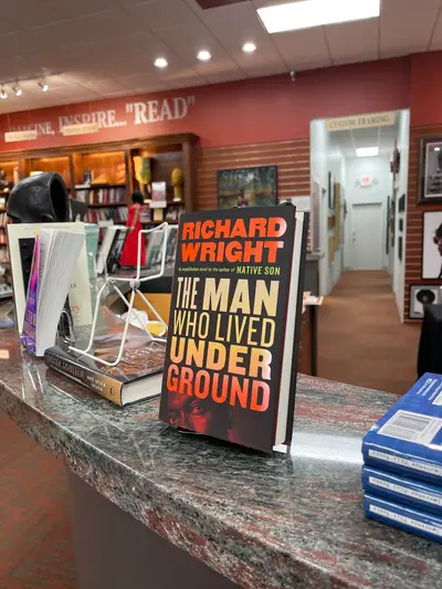 Pyramid Art, Books and Custom Framing in Little Rock, AR