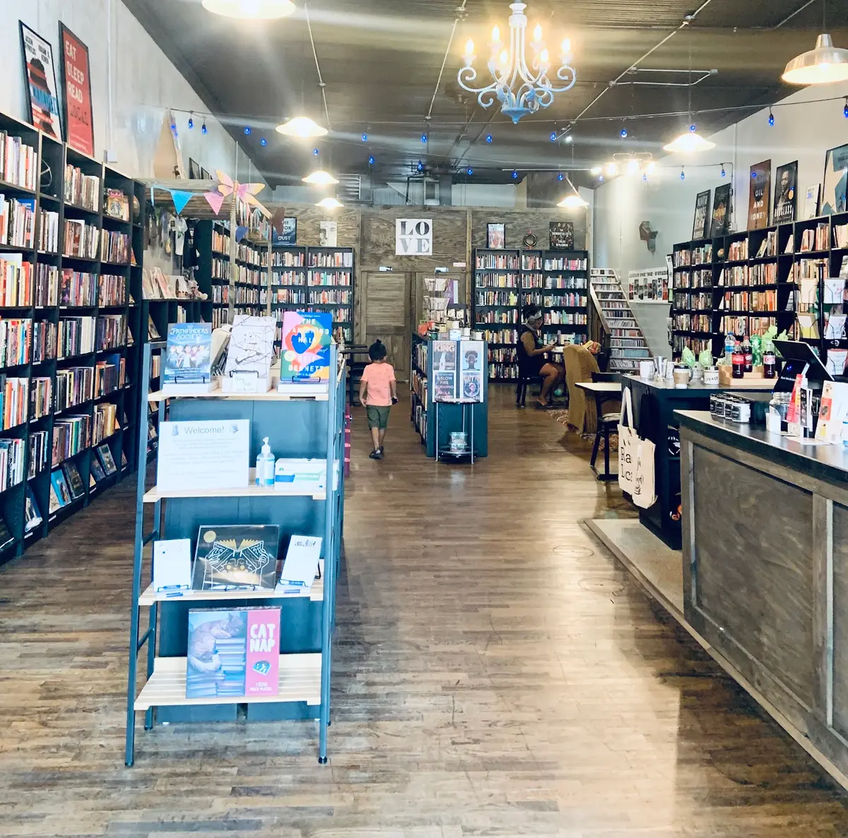 Round Table Bookstore in Topeka, KS