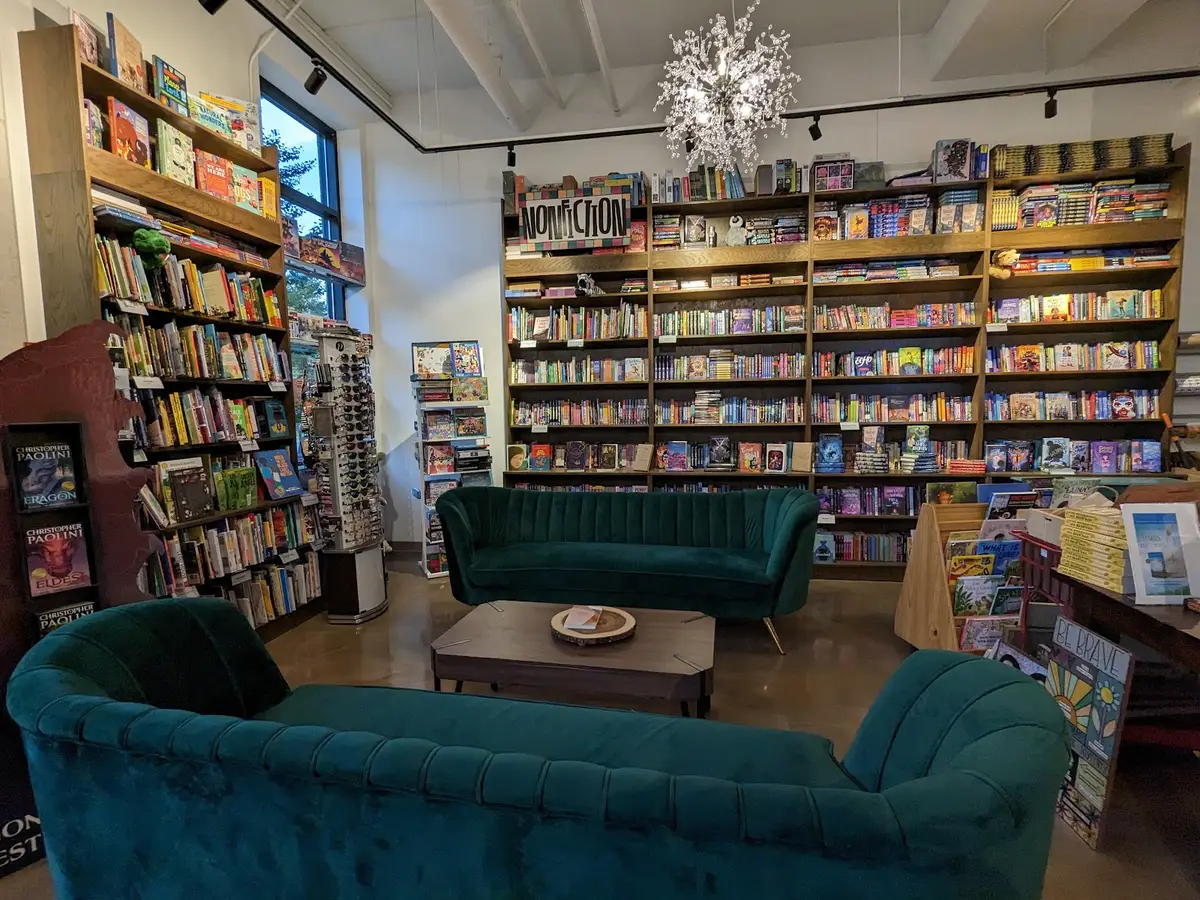 Sidekick Coffee & Books in University Heights, IA