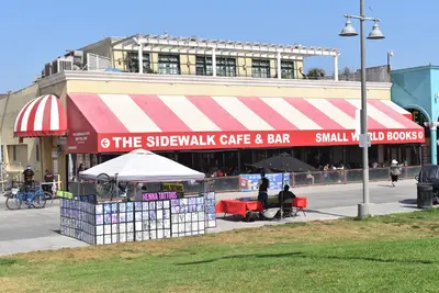 Small World Books (CA) in Venice, CA