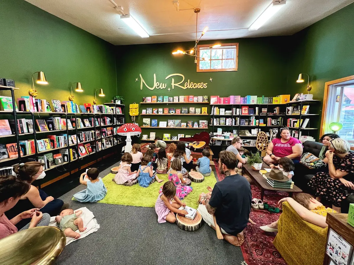 Speakeasy Books in Idyllwild-Pine Cove, CA