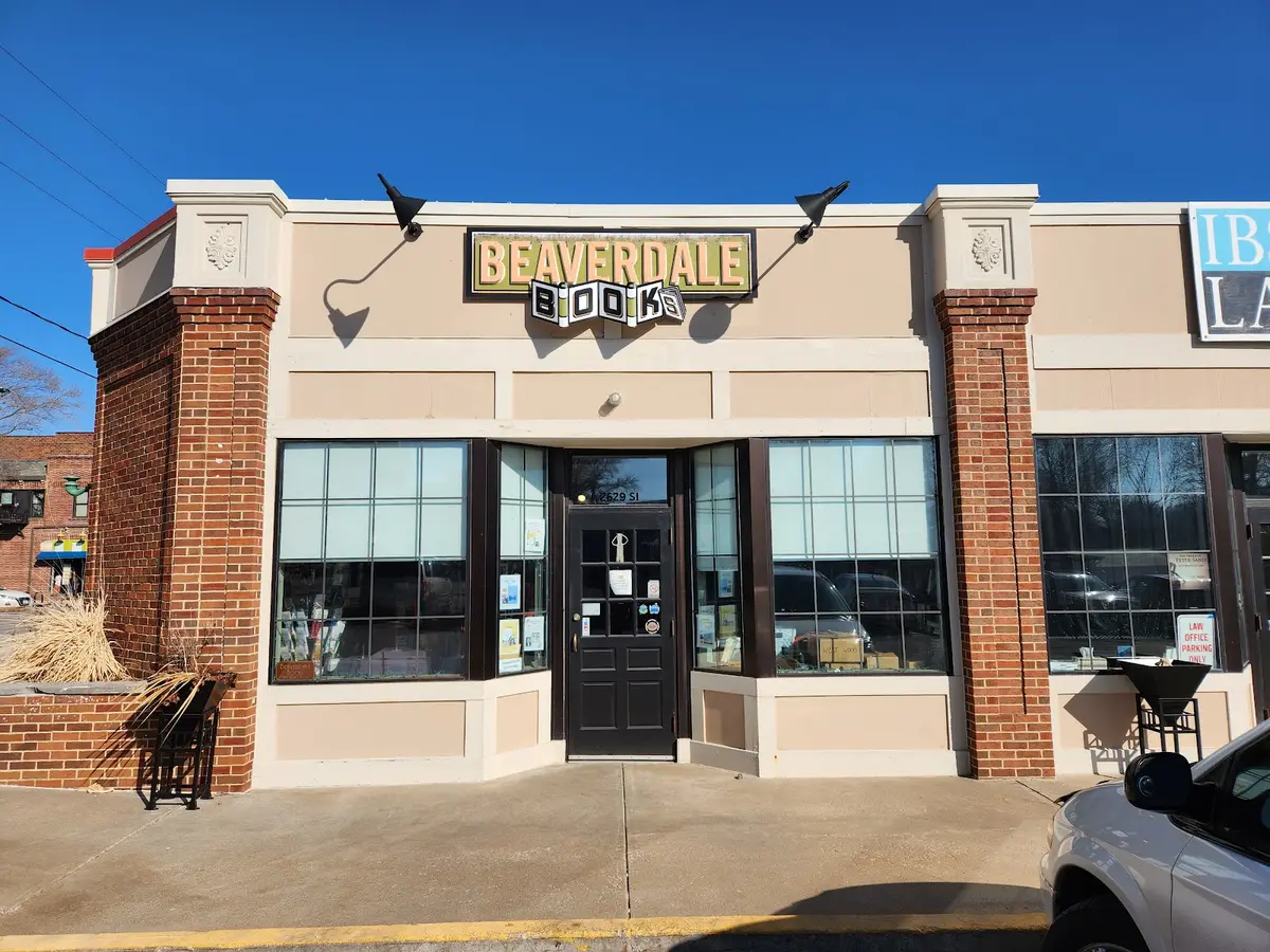 Beaverdale Books in Des Moines, IA