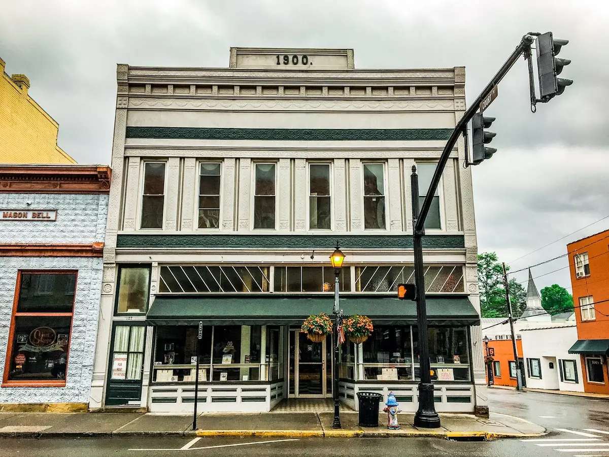 A New Chapter Bookstore (WV) in Lewisburg, WV