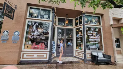 The Painted Porch Bookshop in Bastrop, TX