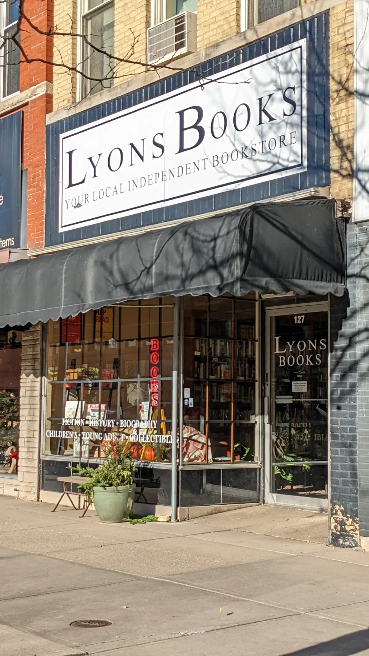 Thomas A Lyons Fine Books in Neenah, WI