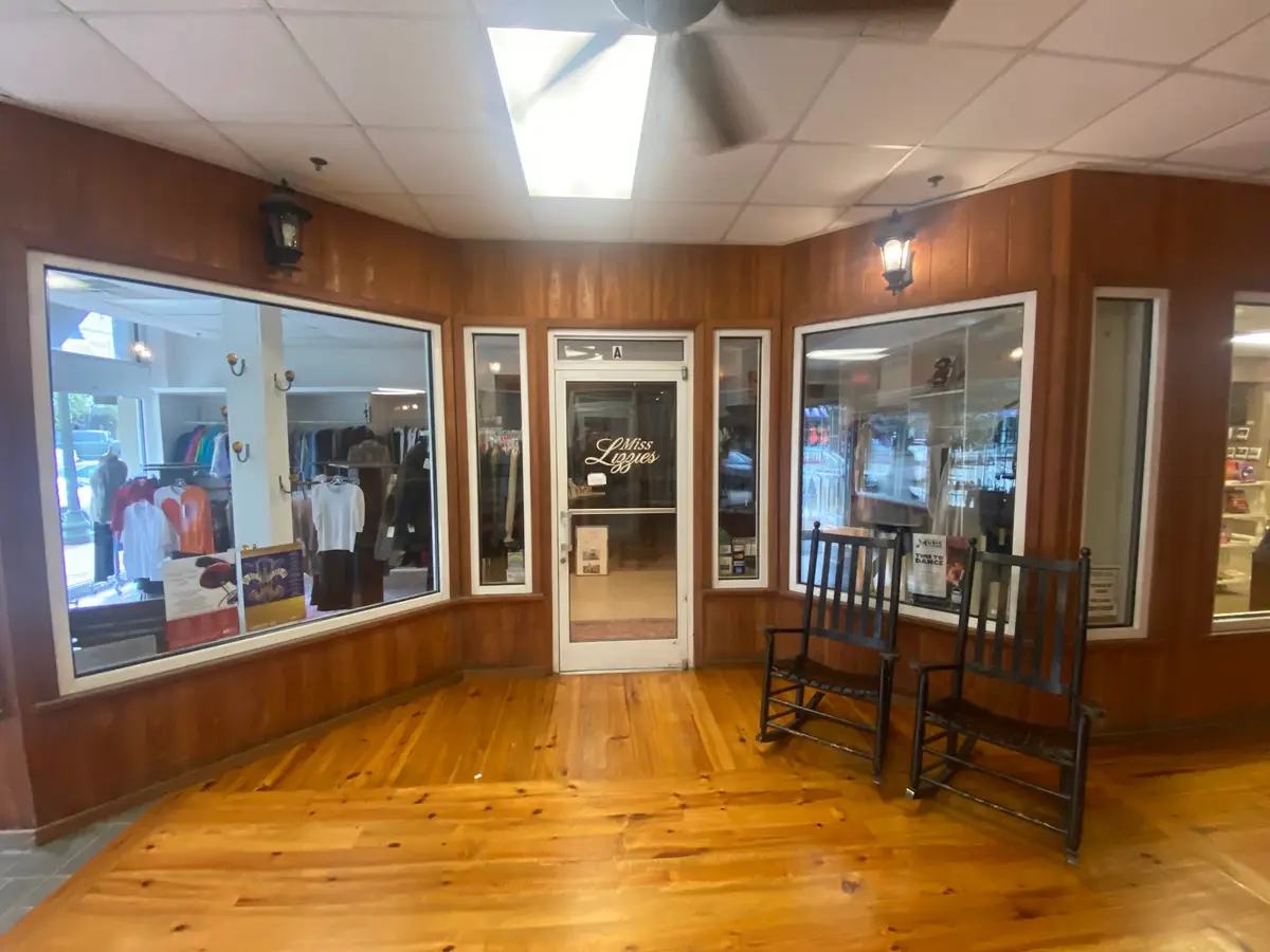 Waterfront Books in Georgetown, SC