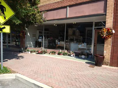 [ash-ling] Booksellers in Toccoa, GA