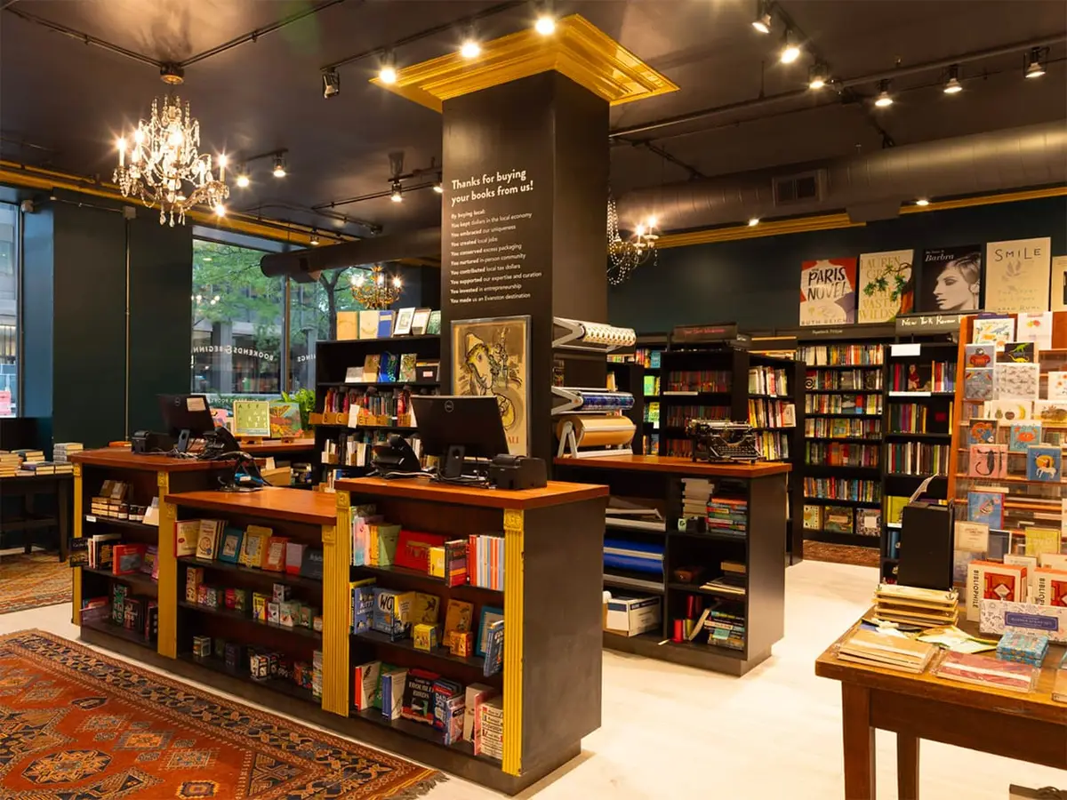 Bookends & Beginnings in Evanston, IL