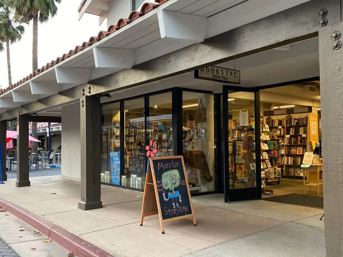 Books Inc. (Campbell) in Campbell, CA