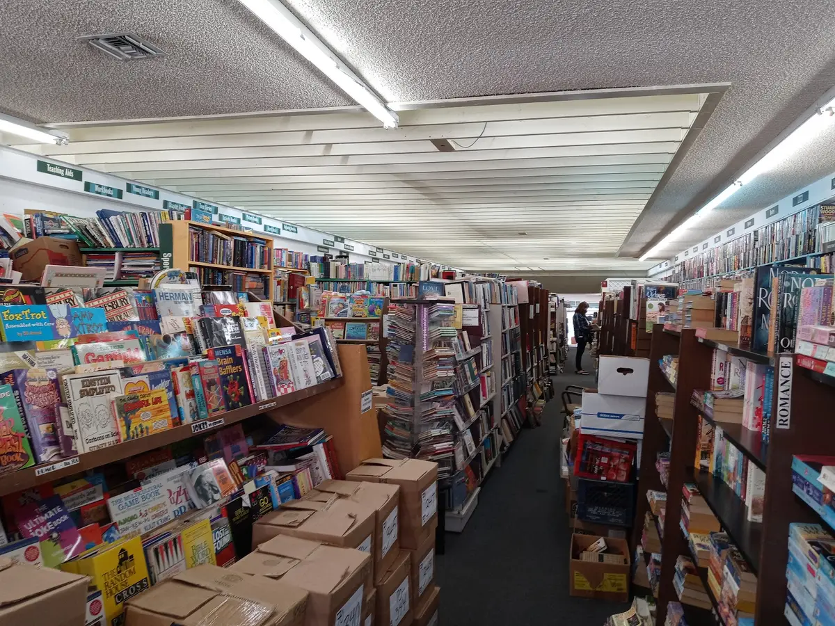 Abednego Book Shoppe in Ventura, CA