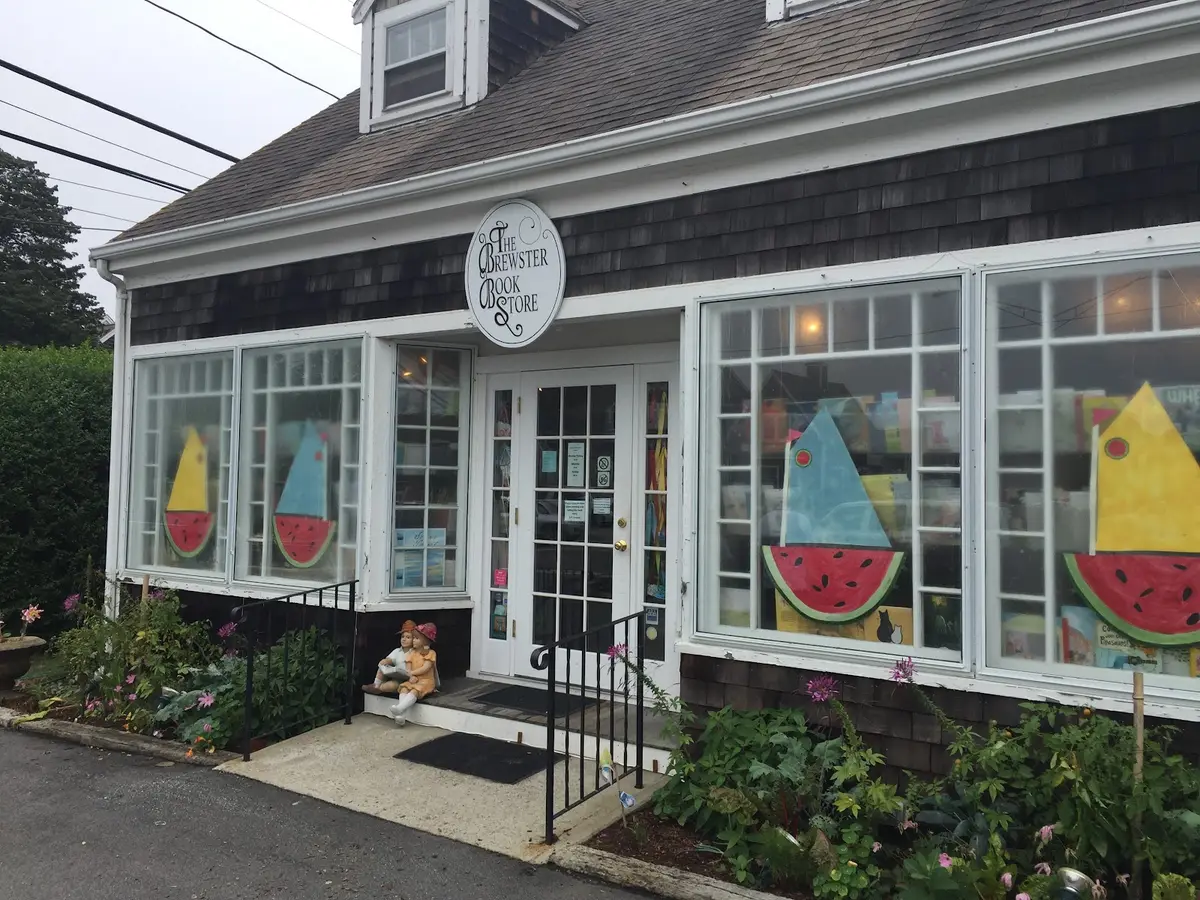 Brewster Book Store in Brewster, MA