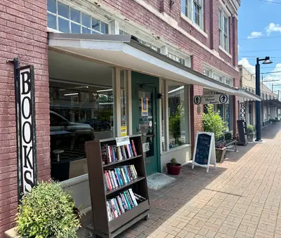 Buzy Beez Bookstore in Denham Springs, LA