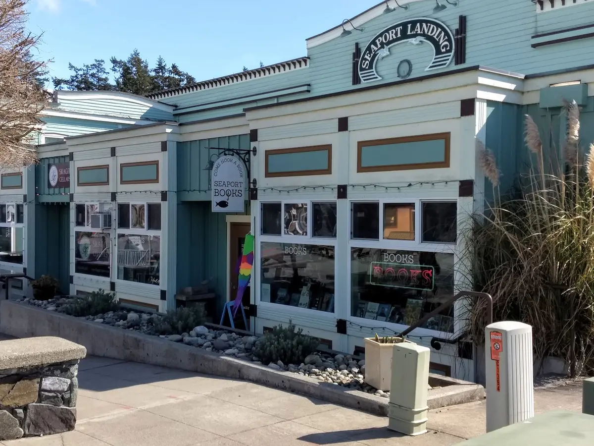 All Points Bookstore in Yarrow Point, WA