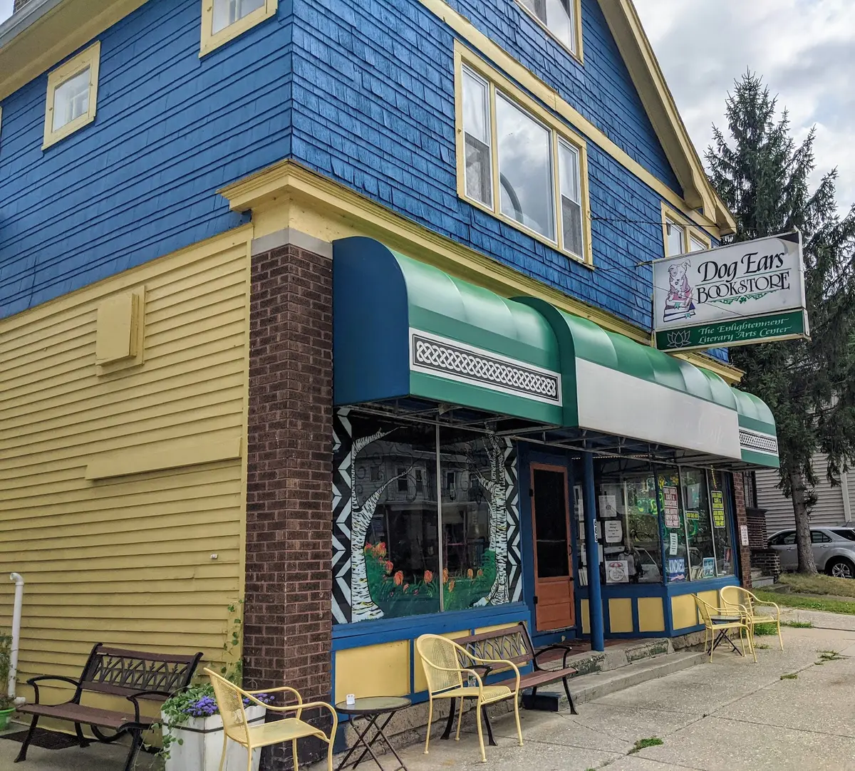 Dog Ears Bookstore in Buffalo, NY