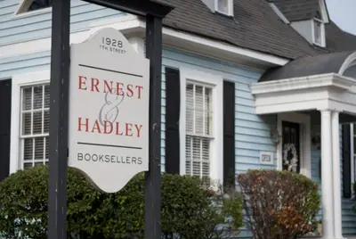 Ernest & Hadley Booksellers in Tuscaloosa, AL