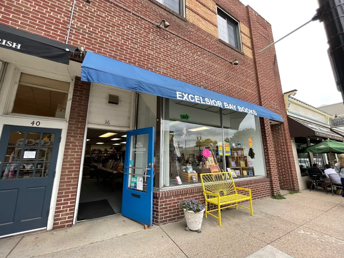 Excelsior Bay Books in Excelsior, MN